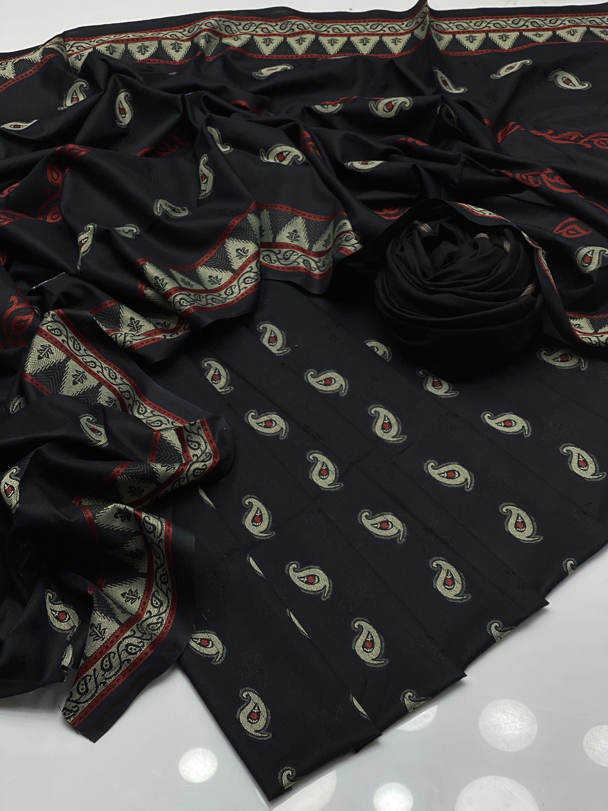 Marina Multi Barosha Digital Printed Dhanak 3-Piece Un-Stiched